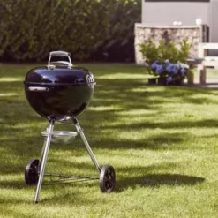 Barbecue Charbon Original Kettle E-4710 - Black - WEBER -Gril Cuisine Boutique barbecue charbon weber original kettle e 4710 47cm 4